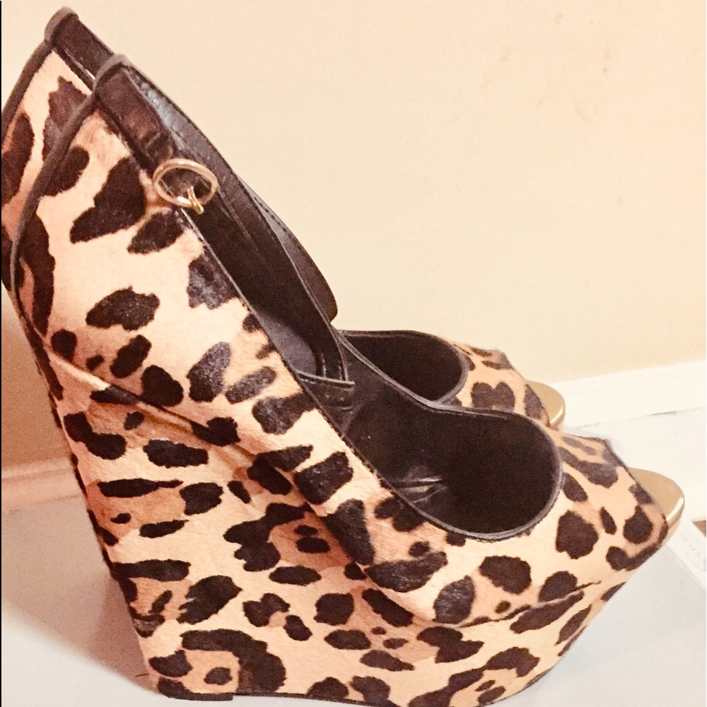 Ladies wedge heel pony hair Jessica Simpson shoes.